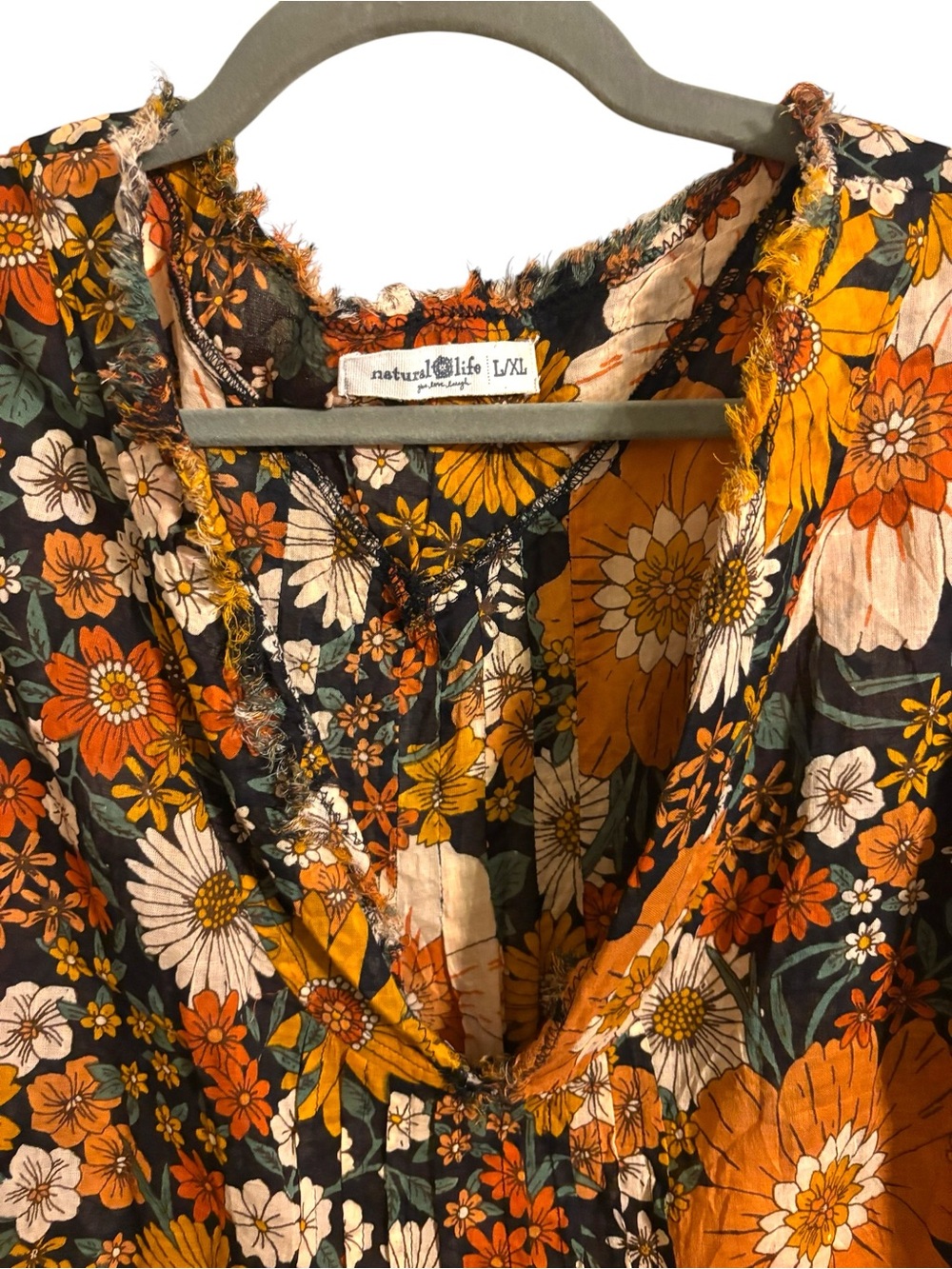 Natural Life Floral Deep V-Neck 3/4 Sleeve Top Large XL - Picture 3 of 6